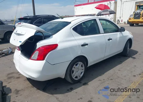 2014 Nissan Versa 1.6 S+ из США, поврежденный, VIN 3N1CN7APXEL831764